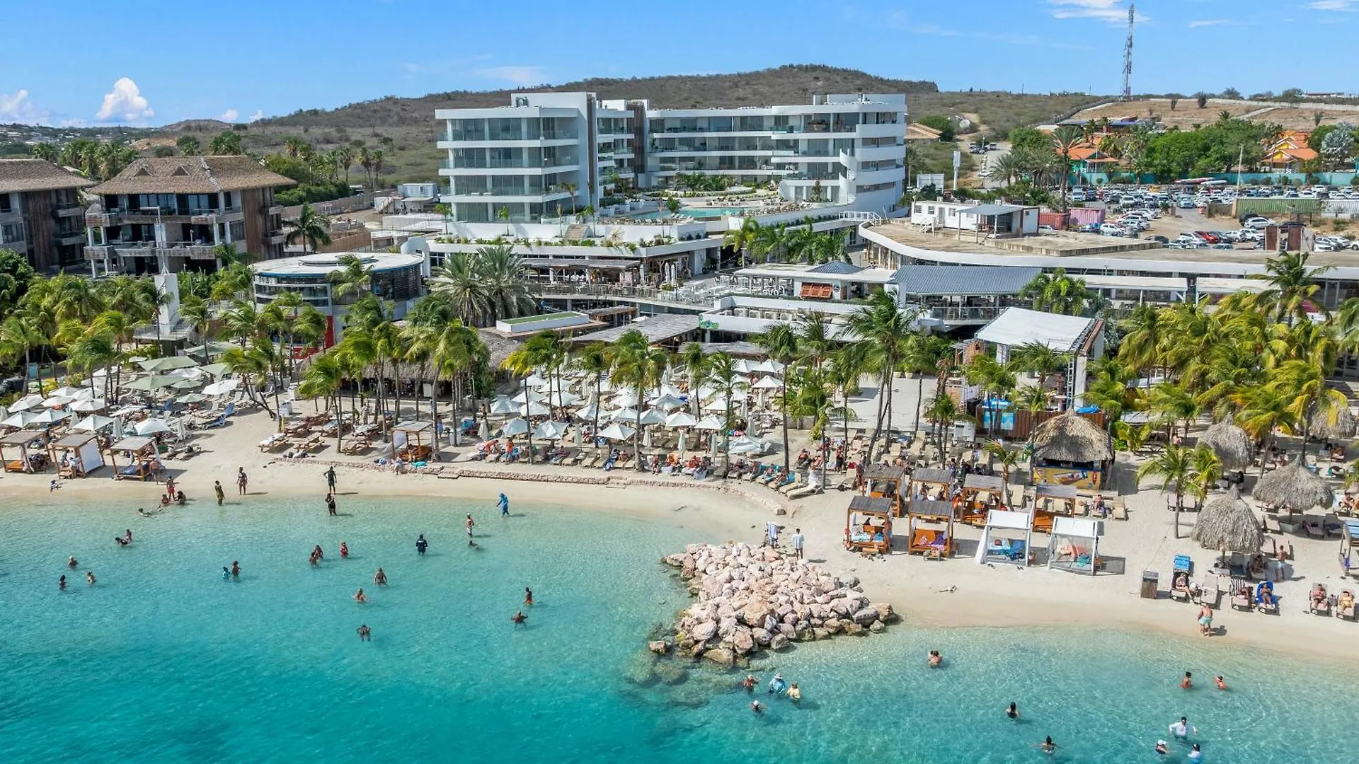 One Mambo 19, Beachfront Apartment Willemstad